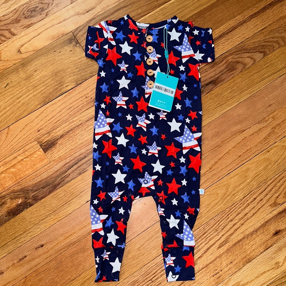 🆕 Posh Peanut Washington 12-18 months